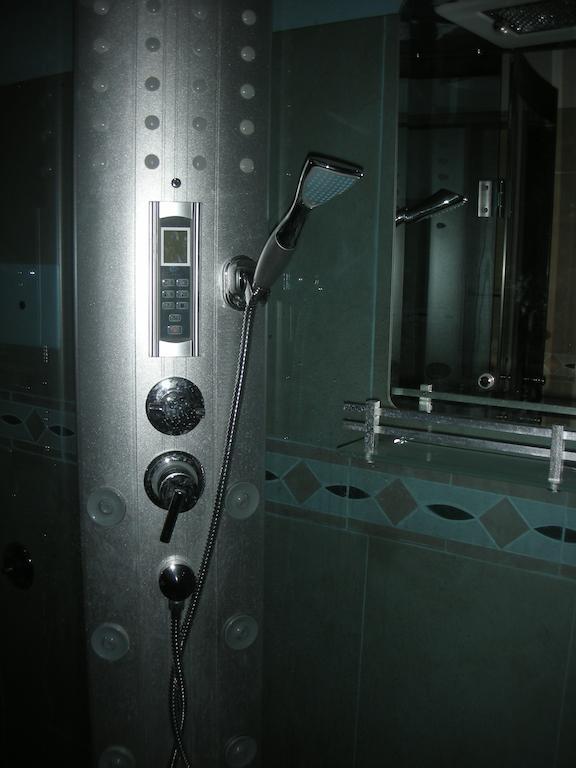 Hotel Total Pisogne Habitación foto